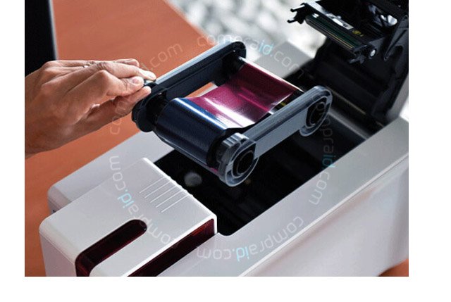 El ribbon Evolis R5F208A100 viene en cartucho de fácil instalación