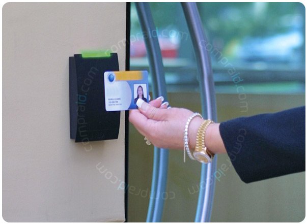 Tarjetas de Proximidad con tecnología de radio frecuencia rfid, no se requiere hacer contacto con el lector